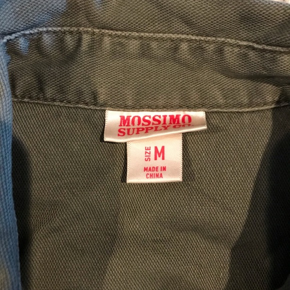 Button Up Top - Picture 3 of 3